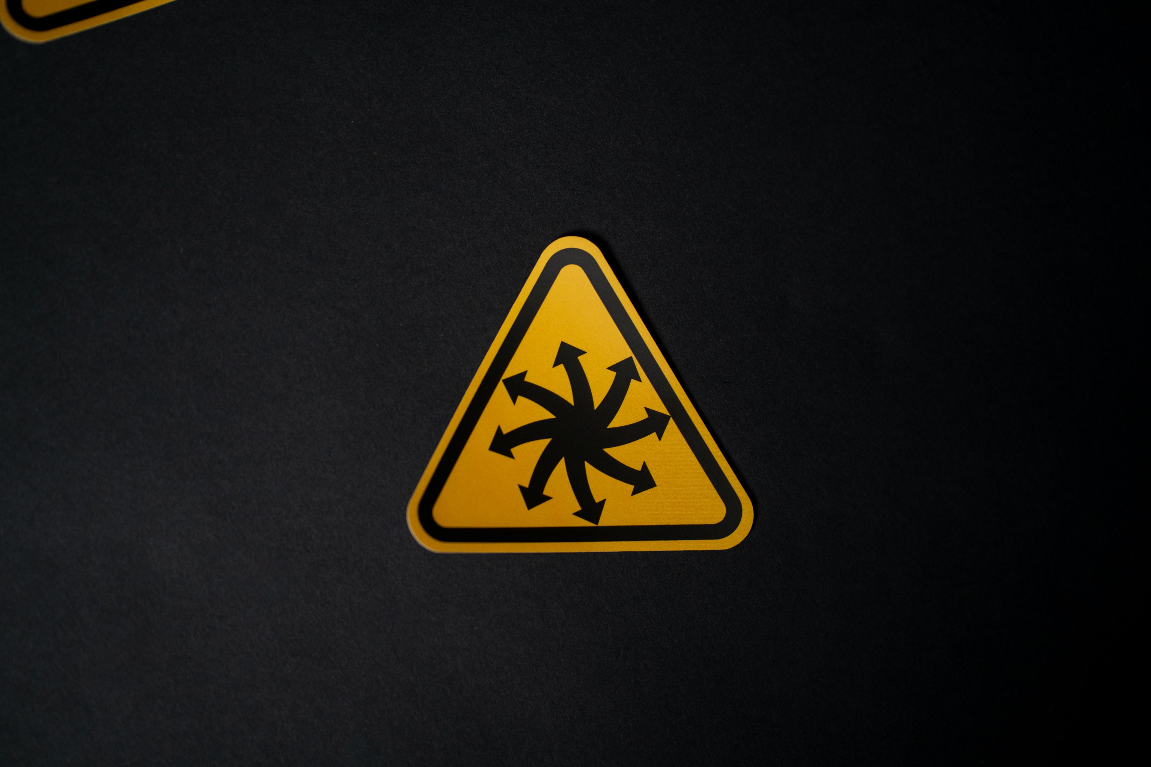 Pfeilrad Sticker Gefahrenzeichen
